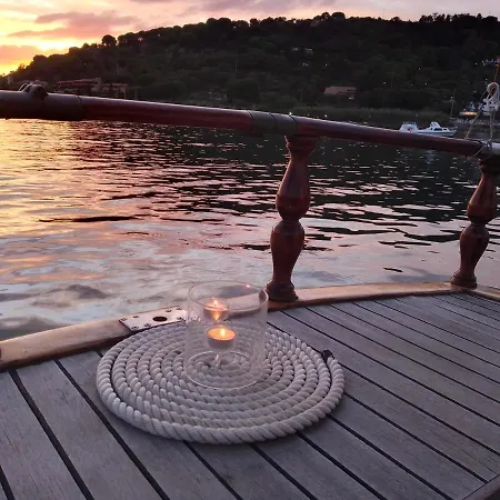 ゲストハウス La Casa Di Berenice A 3*