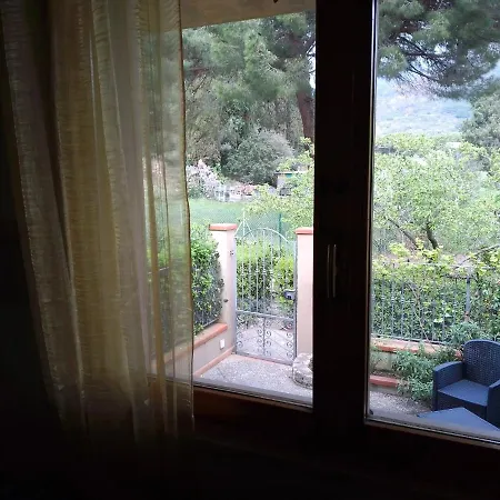 La Casa Di Berenice A ゲストハウス 3*